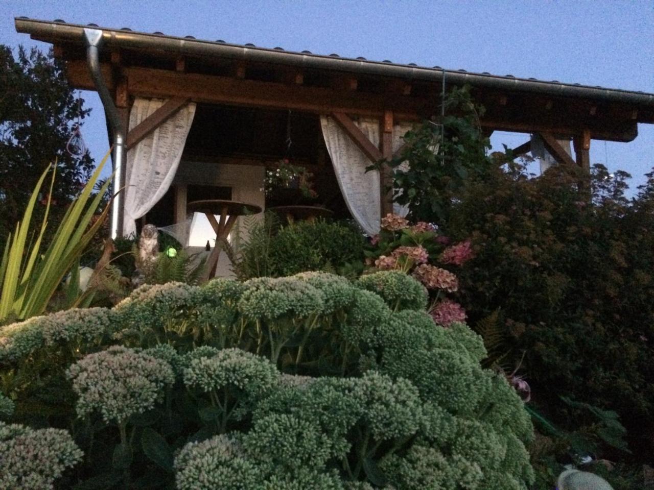 Pension Schmitz Serrig Exterior foto