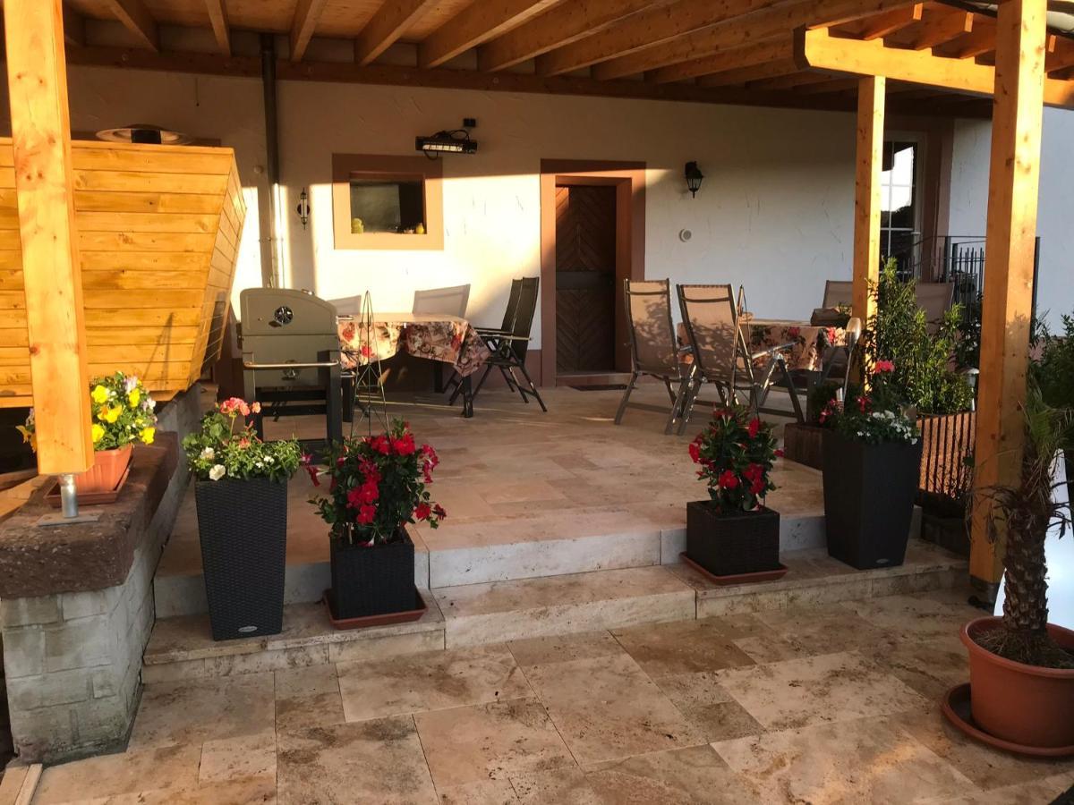 Pension Schmitz Serrig Exterior foto